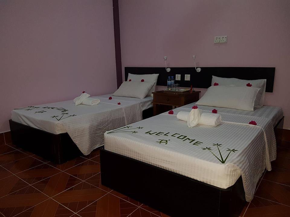 Aqua Inn Naifaru Esterno foto