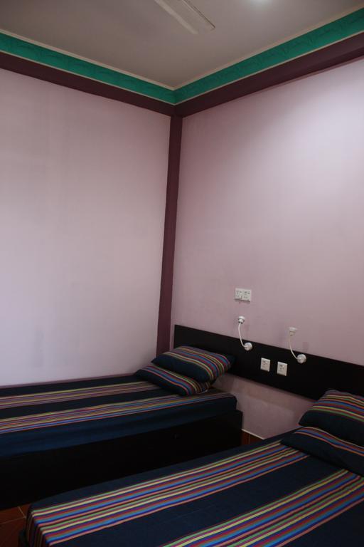 Aqua Inn Naifaru Esterno foto